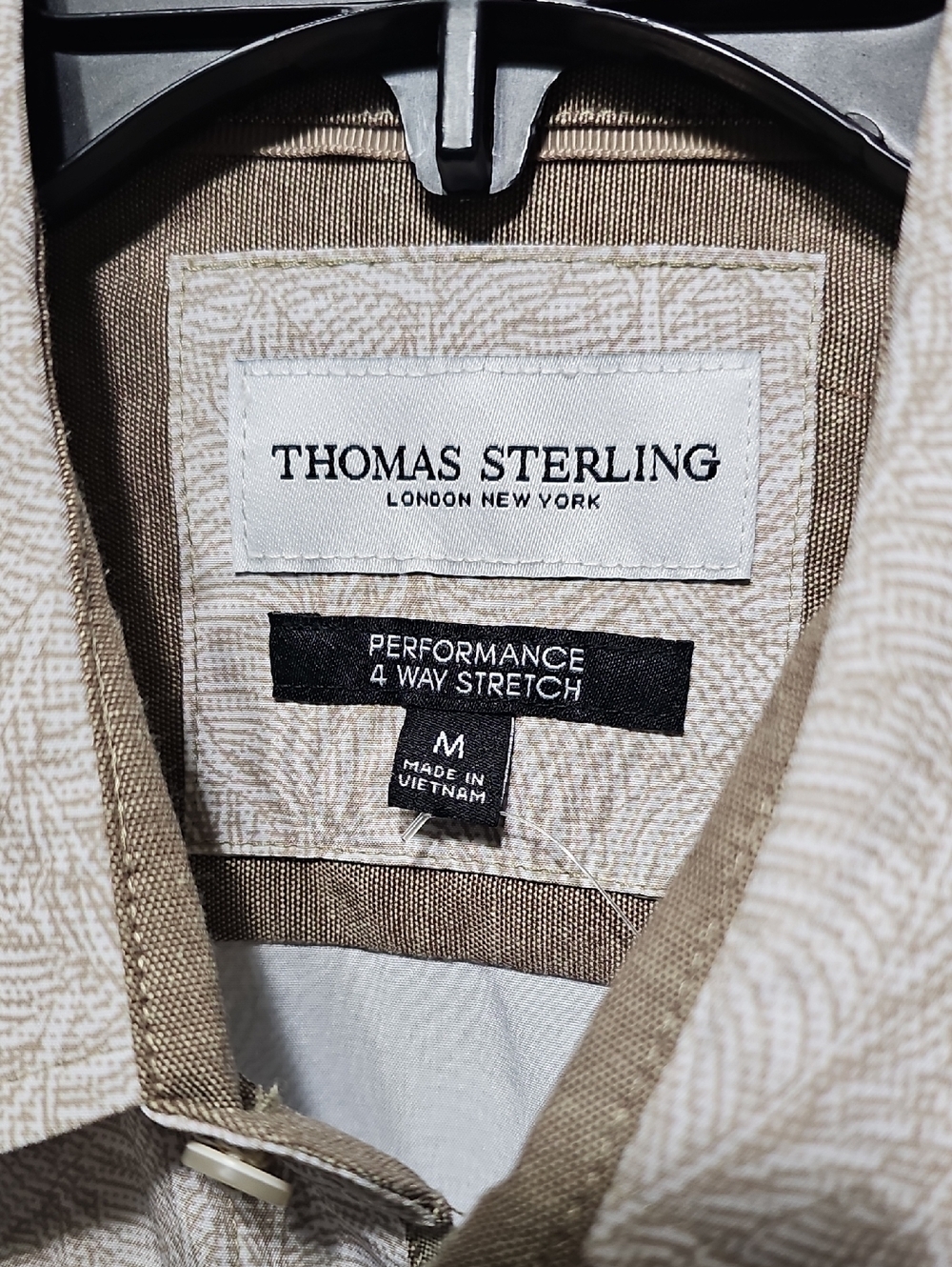 Thomas Sterling Short Sleeve Button-Down Shirt Light Beige Leaf Print Size M - Picture 3 of 7